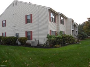 123 Crabapple Ln #335, Franklin Park, NJ 08823