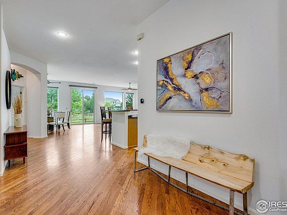 4th image of 2098 Willow Brook Cir