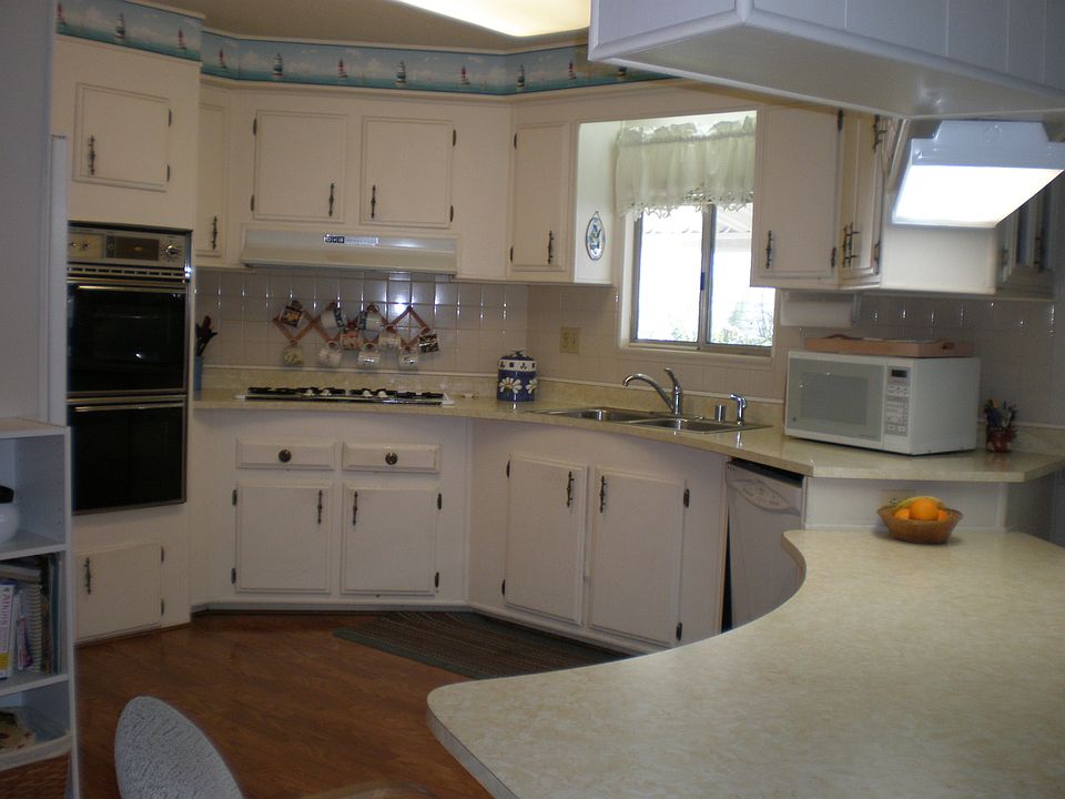 2nd image of 881 N Lake St Space 238