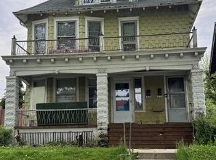 3225 N 24th Pl #3227, Milwaukee, WI 53206