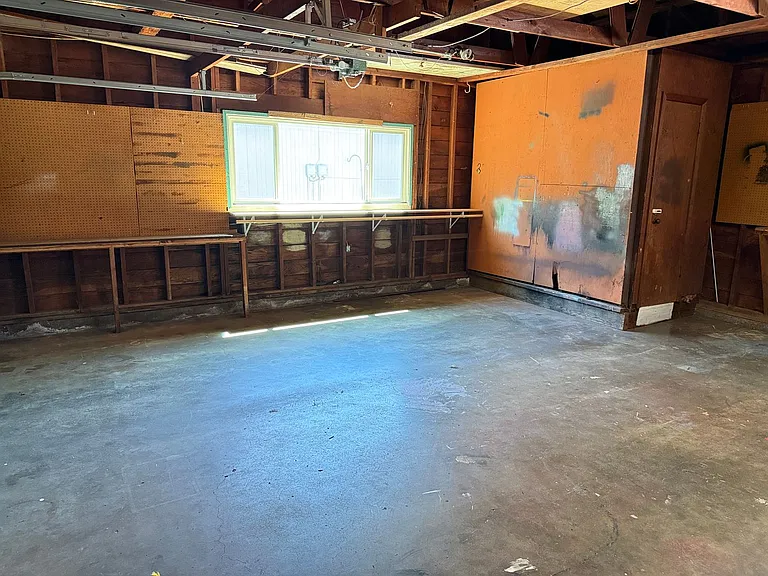 1670 Escalante St — Photo 42