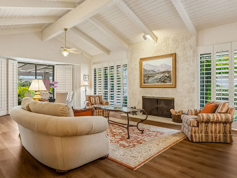 5 Stanford Dr — Photo 8