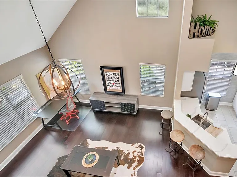 9130 Lake Chase Island Way #9130 — Photo 20