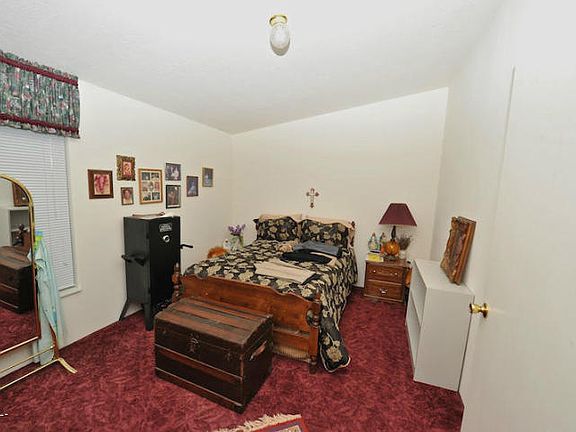 4th image of 645 SE Indian Trail Ave