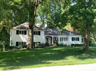 51 Indian Spring Ln, Rochester, NY 14618