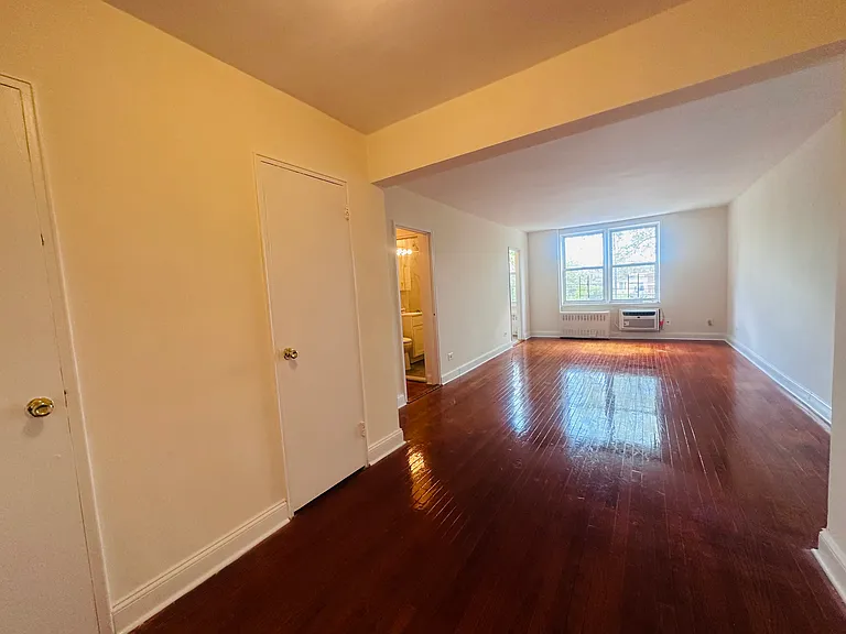 8737 16th Ave #4P — Photo 1