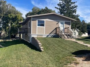 1624 La Crescent St, Onalaska, WI 54603
