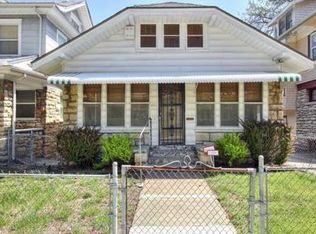 3915 Tracy Ave, Kansas City, MO 64110