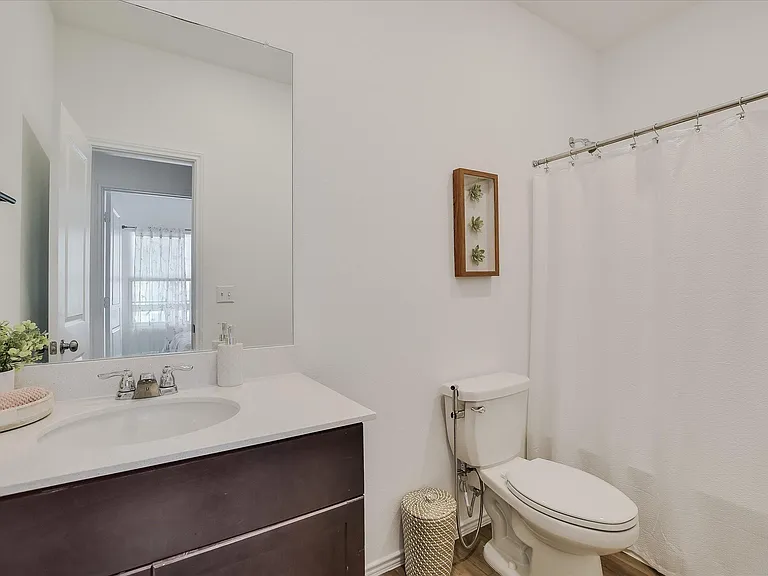 2712 Louris Ln — Photo 14