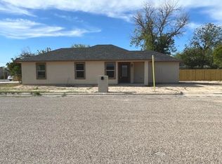 703 W Bean St, Del Rio, TX 78840