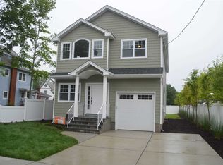 805 Church St, Baldwin, NY 11510