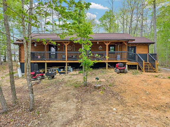 3rd image of 673 Arrowhead Rd