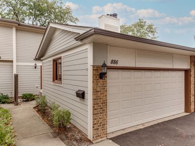 886 Swan Ln, Deerfield, IL, 60015