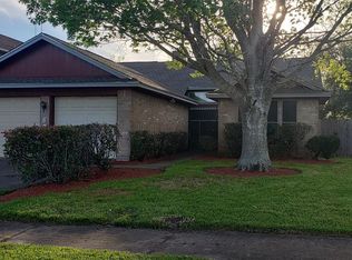 16702 Village Trace Dr, Houston, TX 77053