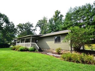 175 Twin Lakes Dr, Candler, NC 28715