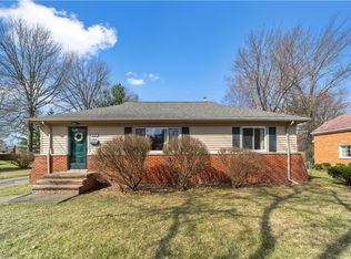 6588 Charles Rd, North Olmsted, OH 44070
