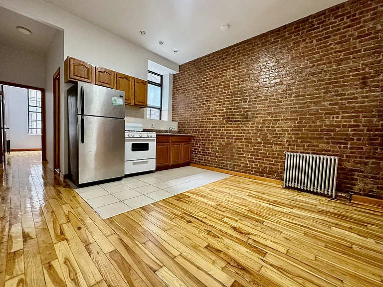 420 Saint Nicholas Ave #1D — Photo 1