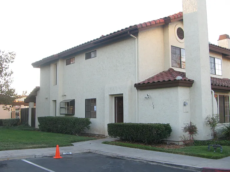 139 Espanas Gln — Photo 3