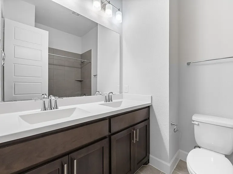 500 Samaritan Dr — Photo 35