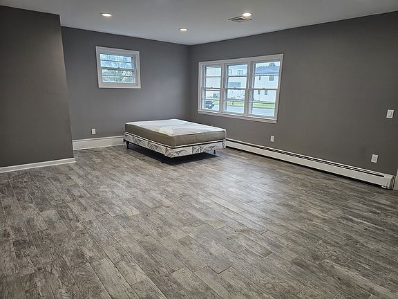 5th image of 23 Cooper Ave