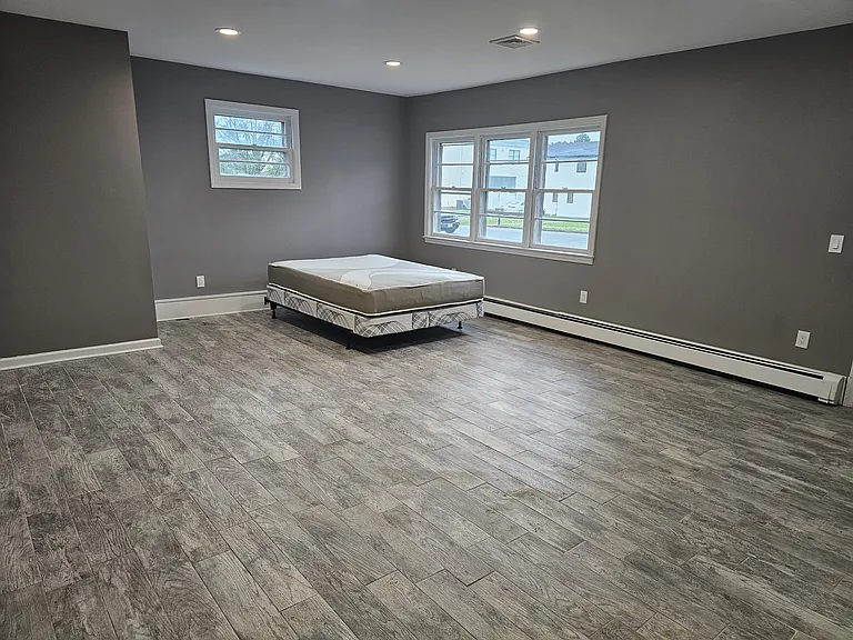23 Cooper Ave — Photo 5