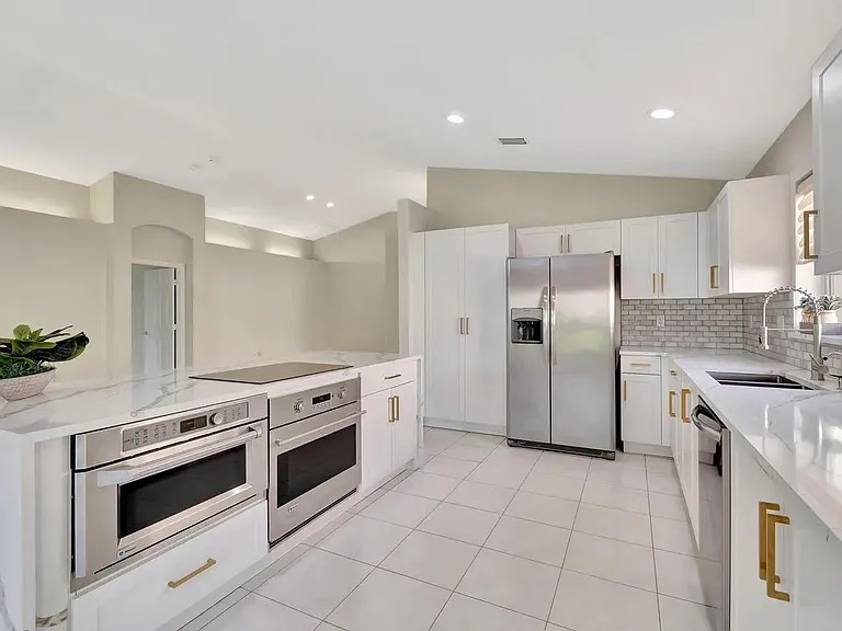 7893 Stanza St — Photo 7
