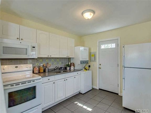 5th image of 45 Sycamore Ln
