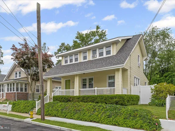 863 New Jersey Ave, Deptford, NJ 08096