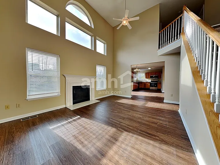 5671 Longbow Dr — Photo 10