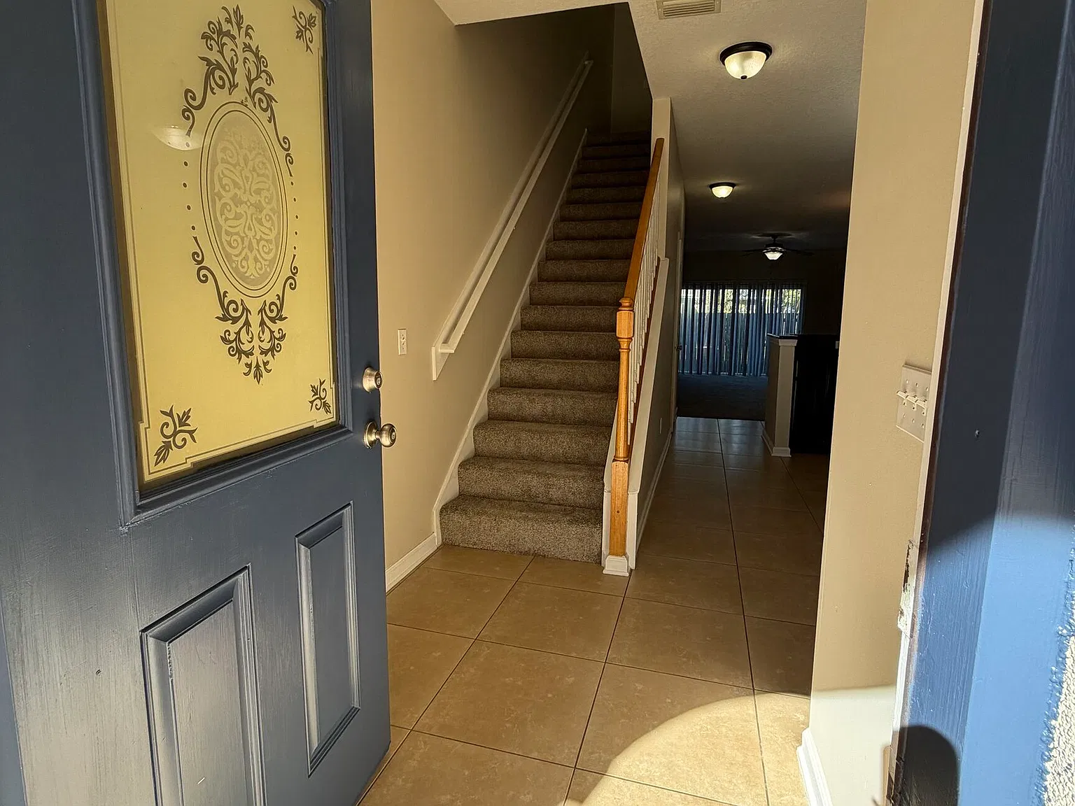 2 bed, 2.5 bath, $1,500 — Photo 2
