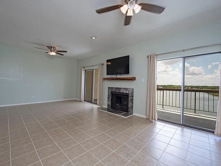 18809 Egret Bay Blvd #127 — Photo 12