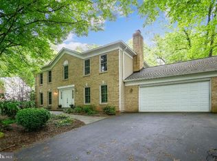 3441 Valewood Dr, Oakton, VA 22124