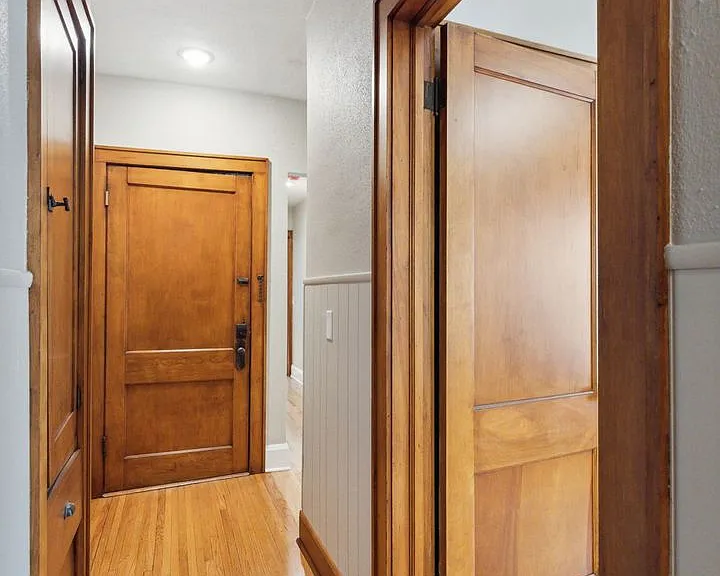 968 Goodrich — Photo 13