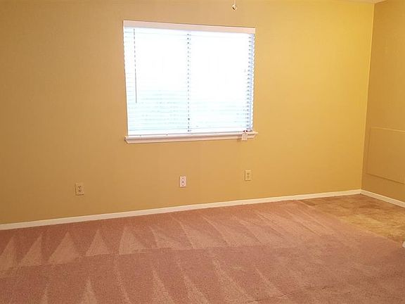 5th image of 3423 Creek Grove Dr