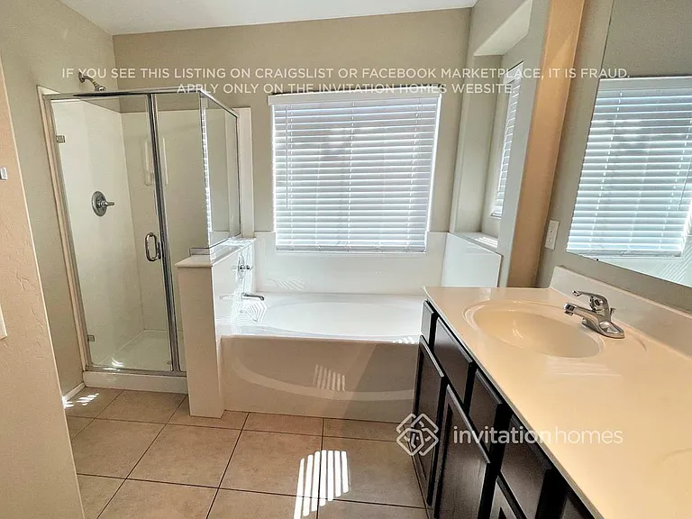 3915 S Napa Ln — Photo 16