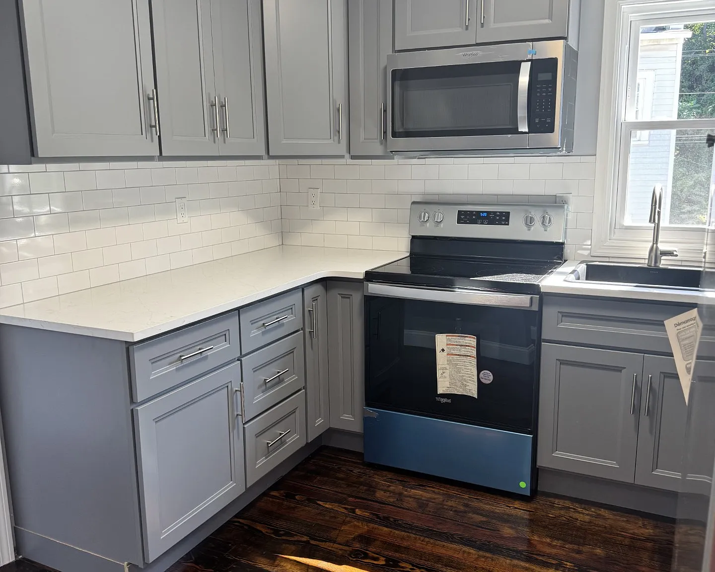 8 Bridgeport Ave — Photo 1