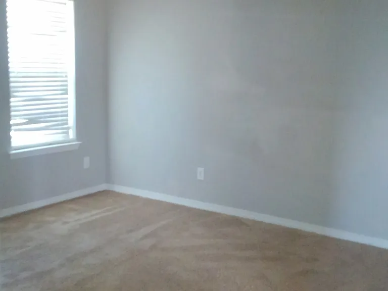 9629 Estate Dr — Photo 6