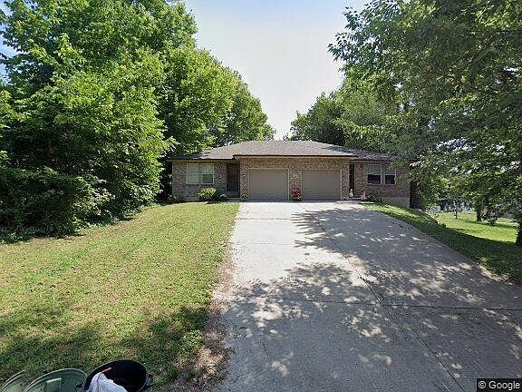 Unit A on the left. Garage has a remote opener. The photo makes it look like a real steep hill, it's not.