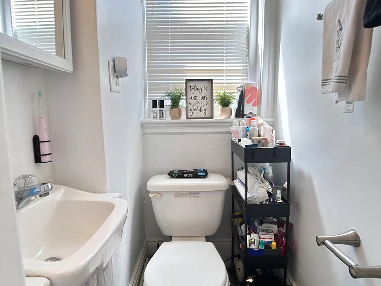 16 Fuller St #5 — Photo 11