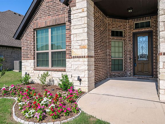 4th image of 316 Mercer Dr