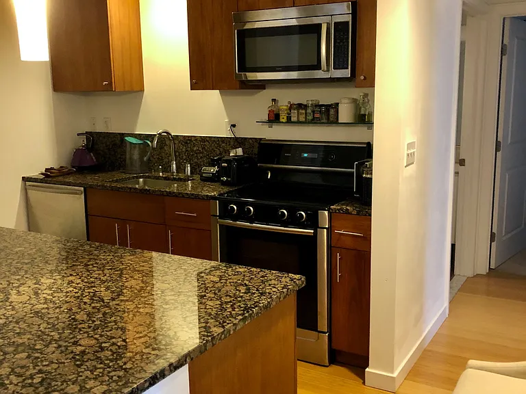 18 Miner St #303 — Photo 9