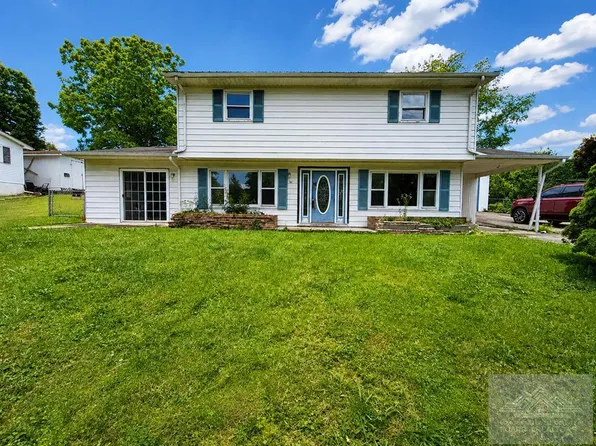 183 Rock House Rd, Lester, WV 25865