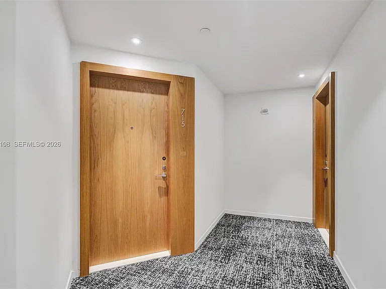 401 N Birch Rd #715 — Photo 16