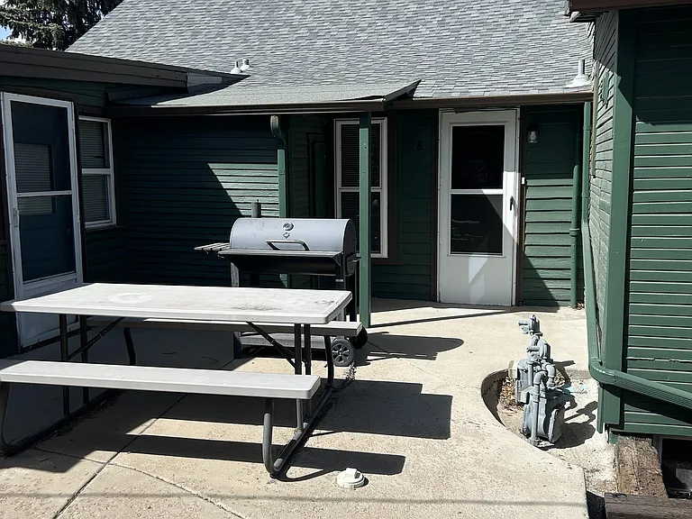 601 Manitou Ave #8 — Photo 4