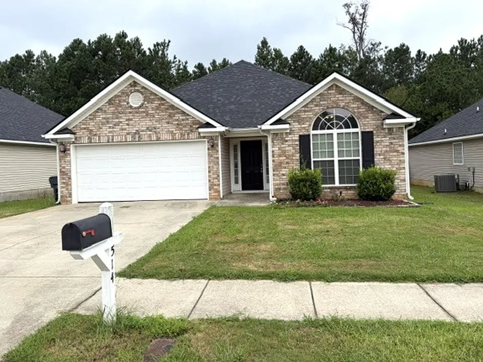514 Lory Ln