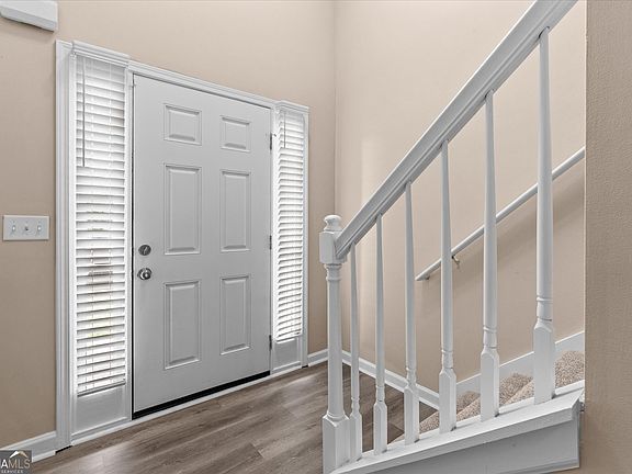 5th image of 138 Alton Cir