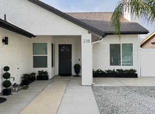 238 Sunny Halo Ct, Perris, CA 92571