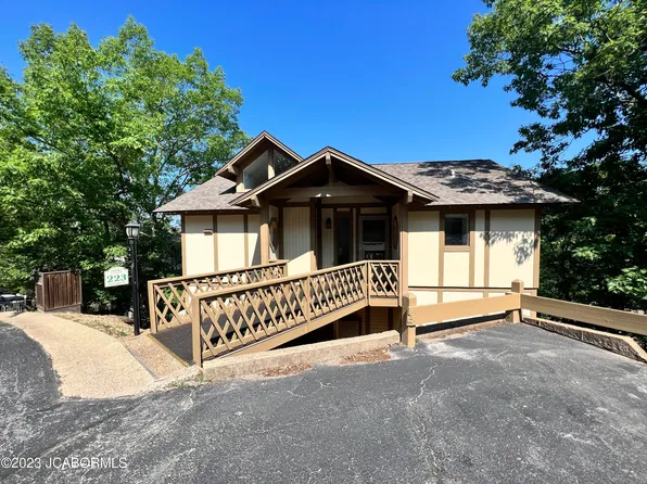 223 Waterscape Dr, Osage Beach, MO 65065