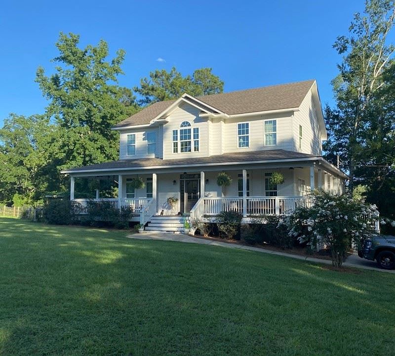 1st image of 2707 Lee Road 42