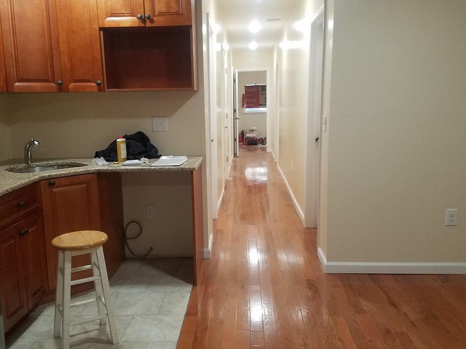 1st image of 155 S Clinton St #1B